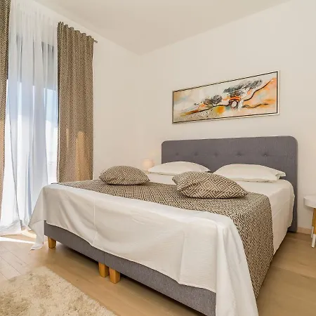 Casa vacanze Meri 2 By Interhome Traù