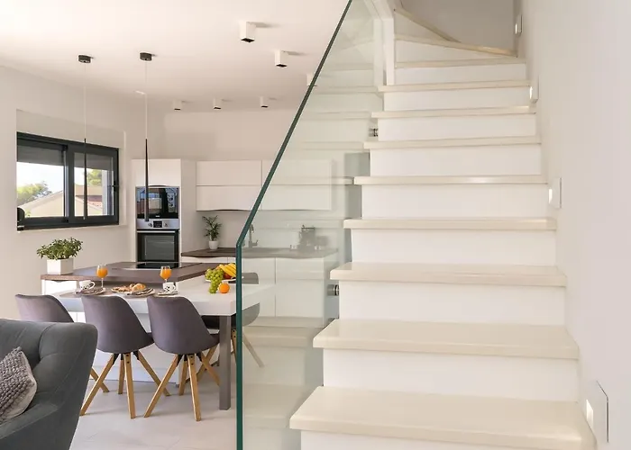 Meri 2 By Interhome Будинок відпочинку Трогір